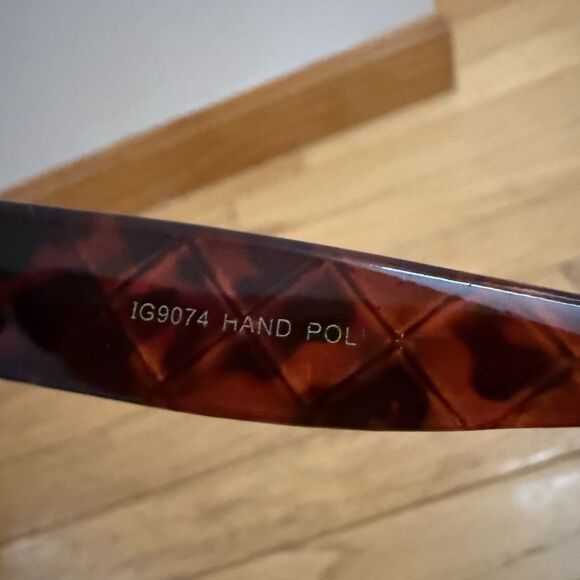 Vtg Dolce & Gabbana Women’s Sunglasses Diamond Textured Arms Tortoiseshell - Picture 4 of 8